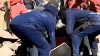 "真正的教员，已经和中国融为了一体了"