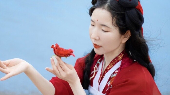 Nhảy theo điệu "The State of Etiquette" lần nữa, lần này sẽ không ai cười nhạo bạn vì ăn mặc sang tr