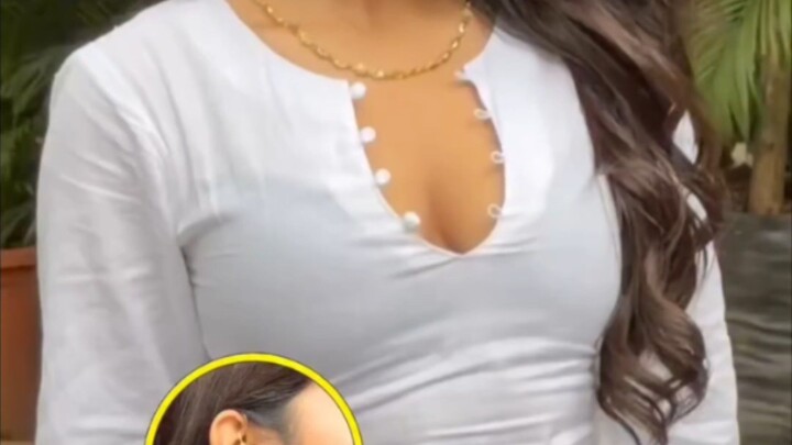 Roshni Walia 🥵🔥 | That Piercing Look 🔥 |  #roshniwalia New Look But Soo Hot 🥵🤤 | 15th August 20