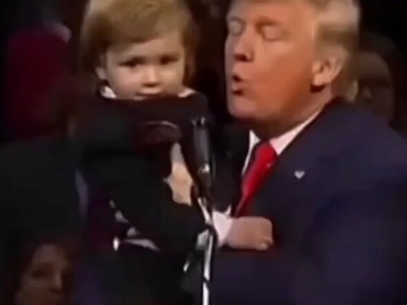 لا داعي للكلام، بمجرد دخولي الحدود سيجد لي عالم كبير من يدافع عن نصوصي.