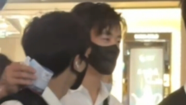 [กลุ่มพีค] เมื่อแฟนถามฉันว่าทำไมฉันถึงไม่เจอเขาเร็วกว่านี้ หลี่ห่าวเฉินเส้าซี
