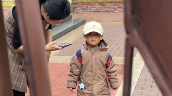 Why don’t you recognize your uncle anymore? I’m really afraid the teacher will mistake me for a bad 