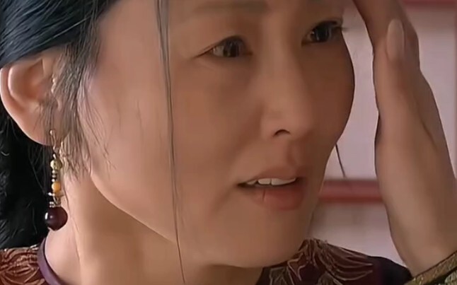 Perjalanan ke Ningguta kali ini mengubahnya dari seorang nyonya yang berpenampilan sopan dan elegan 