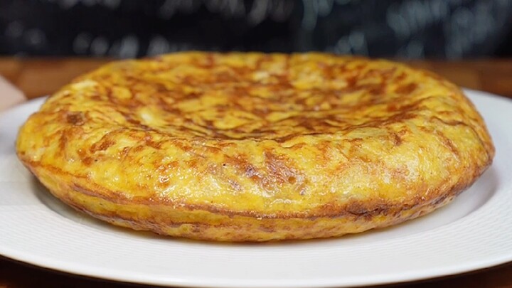 A locally famous Spanish omelet? Isn’t that just an egg and potato pancake…?