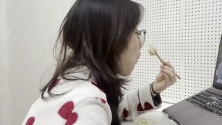 Ketika kamu adalah satu-satunya orang di kamar asramamu (31)