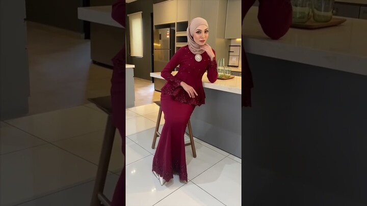 BAJU RAYA SOFEA ROSE PEPLUM KEBAYA