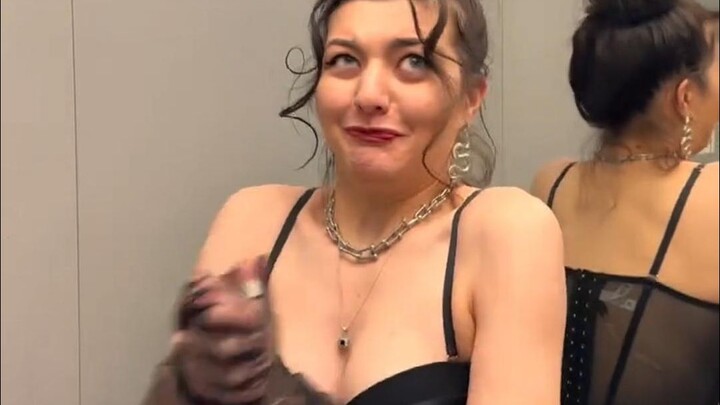 عندما أضع مكياجي وأخرج لمقابلة كروتش، سأكون مثل: