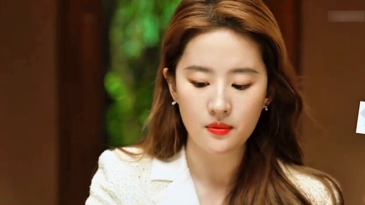 "Tôi không thể tưởng tượng được mình sẽ trông quê mùa thế nào khi mặc nó"〡Miracle Meimei, trang phục