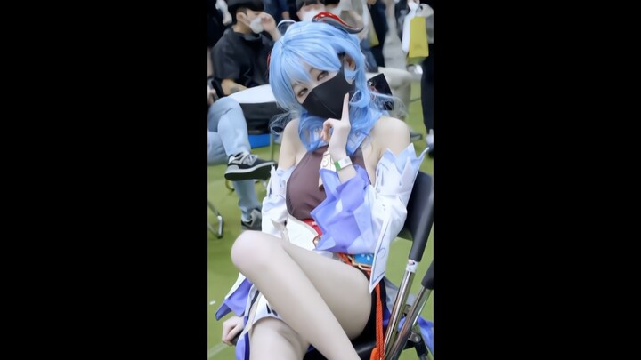 “คอสเพลย์กานอวี่นี่มันเกินไปจริงๆ…”