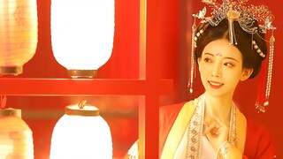 What poems does the tumbler girl in Xi'an's Tang Dynasty City that Never Sleeps recite?