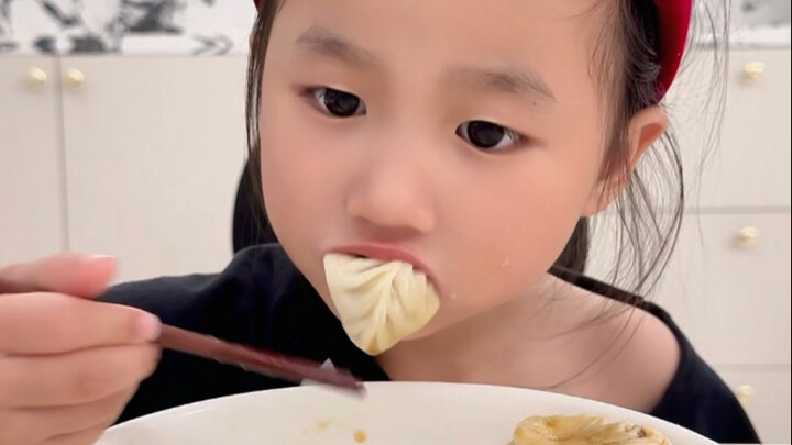 เบบี๋กินข้าวออนไลน์แล้ว!