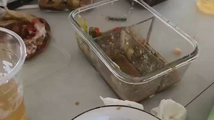 妈妈告诉我每天起来能够简单的呼吸就要感恩，因为明天和意外哪个先来我们永远不知道