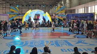 ما هو الارتفاع الذي يستطيع اللاعب أكيتو تونو القفز به؟