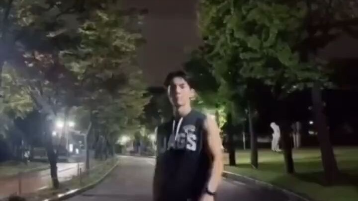 【SHOWNU】不cha smoke只cha click like的男爱豆怎么样？