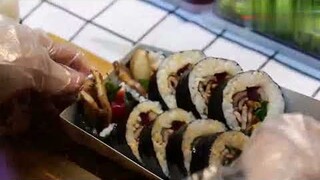 Món ăn đường phố Hàn Quốc - Kimbap