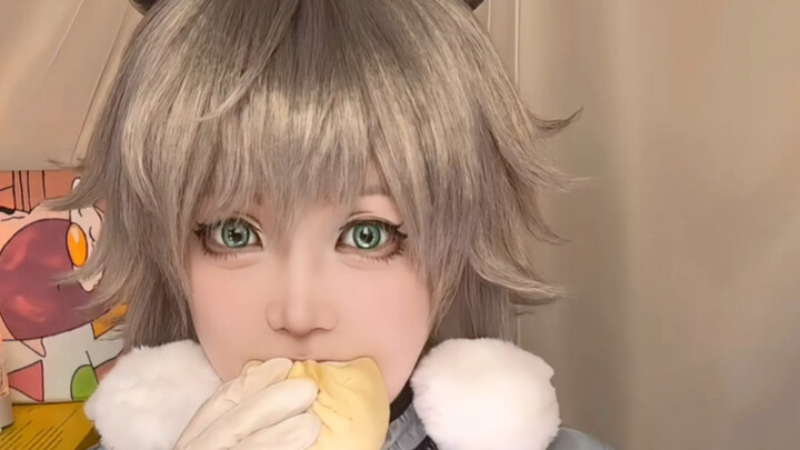 So hungry, so hungry, so hungry— I’m really hungry!