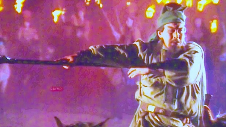 “Pukulan ini lebih kejam daripada saat membelah Yan Liang dan Wen Chou!”