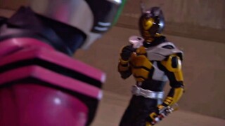 Decade: Who doesn’t have an accelerated form? It has to be Kabuto!