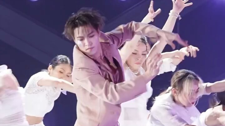 Dance Club 2 menjadi tuan rumah episode ketujuh yang direkam langsung "Zando menjadi tuan rumah inte