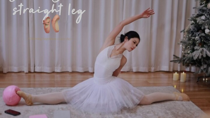9-Minute Slimming Ballet Straight-Leg Workout with a Cool, Minimalist Aesthetic