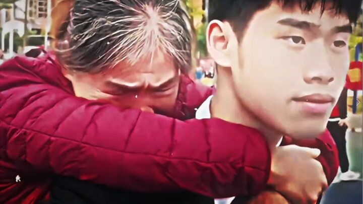 He is the only one in the school who has completed the coming-of-age ceremony. He is a real man.