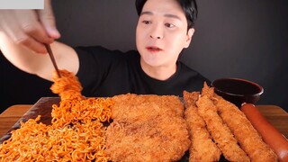 Thịt cốt lết và mỳ cay #mukbang