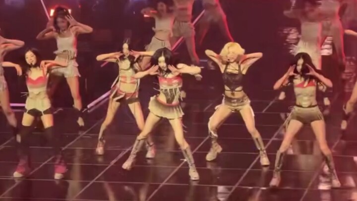 คนดูทั่วไปลองทายกันหน่อยสิว่าแฟนคลับของใครบอกว่าเมมเบอร์ตัวเองสวยที่สุด? แฟนคลับของใครคิดว่าเสียงร้อ