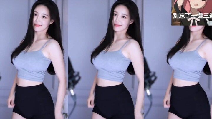 Nona Tamimi menari dengan dinamis. (❀╹◡╹)ﾉﾞ❀~