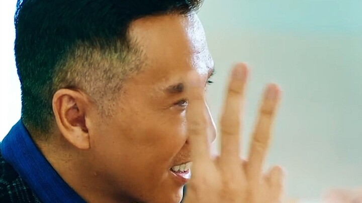 Students feel so relaxed in this kind of teacher’s class! #Movie #BigBrother