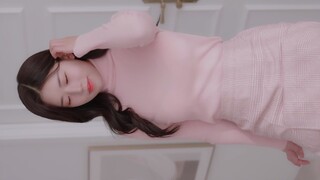 [4K룩북] 귀여운 의상의 핑크 룩북에서 직접 촬영한 놀라운 모델 양서윤