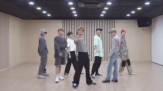 BTS "Dynamite" versi latihan di depan cermin, semangat sekali!