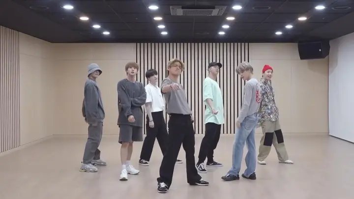[BTS]"Dynamite"Dance Rehearsal (Mirrored Version)