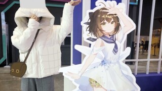 Hanser tiga dimensi itu tetap imut seperti biasanya. Itu memang Chen Xiaozhi, mungil sekali! (Bronya