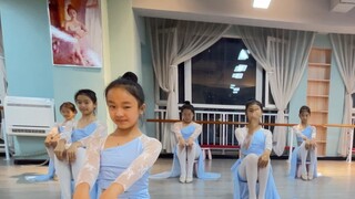 Âm nhạc thật tuyệt vời! Nhóm múa thiếu nhi "Mang Zhong", phiên bản luyện tập hàng ngày hoàn chỉnh