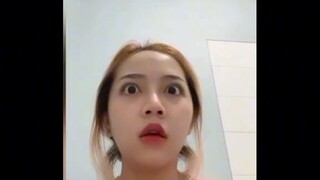 awek kentut 💨💨💨💨💨