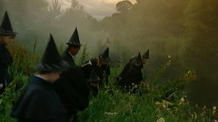 แม่มดที่แย่ที่สุด ปี 1998 ตอนที่ 7