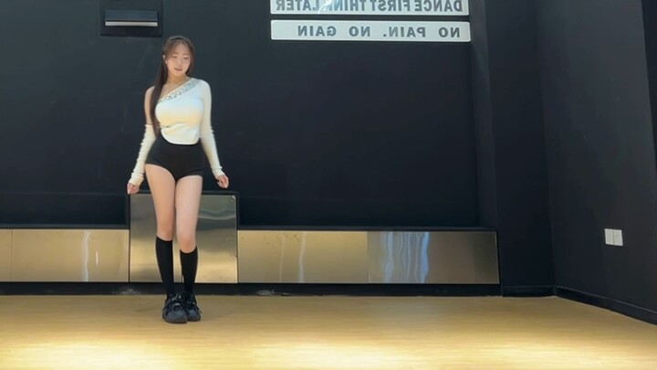 ฮ่าๆ กลับมาทำงานแล้ว [star eyes][star eyes]