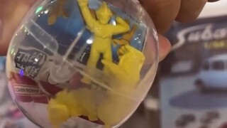 Tsuruno Tsuyoshi drew Ultraman Gacha, all of them were Gaia and Aguru, no trace of Dyna