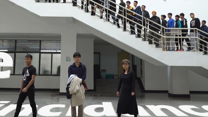 【Tarian Goyang Bahu Universitas Chang'an】 KEINCIDANCE! Semua orang menggoyangkan bahunya saat mereka