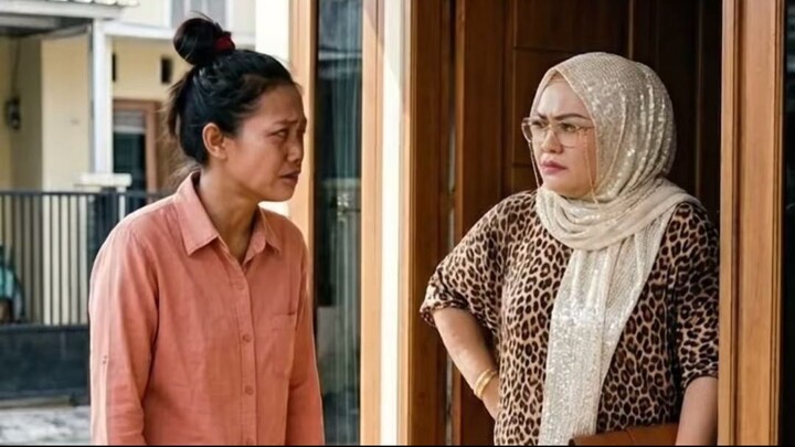 Dihina Miskin Sampai Menangis, Istri Tukang Soto Mengemis Gelang Emas...