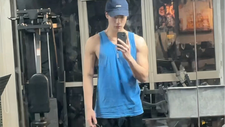 Everyday Vlog: Gym, Work, and Back Home Again