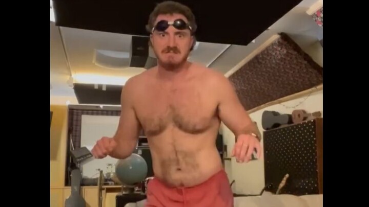 ทอม คาร์ดี – เฮ้ ฉันไม่ได้ทำงานที่นี่【ซับภาษาจีน-อังกฤษ】