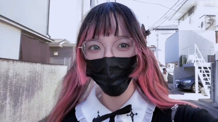 If you feel tired, come to Shimokitazawa and have a cup of black tea.