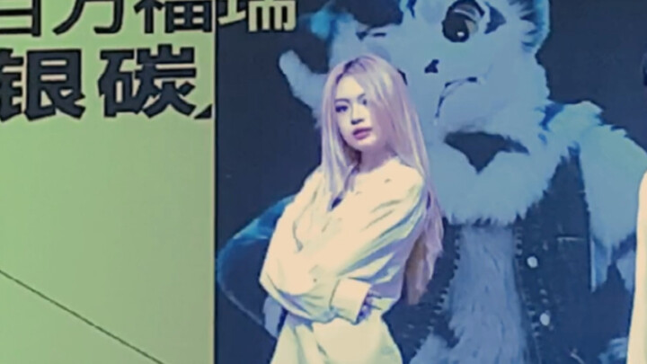【EXID】DD تحت ضوء الموت هو فيلم نفايات لا يمكن إصلاحه تمامًا
