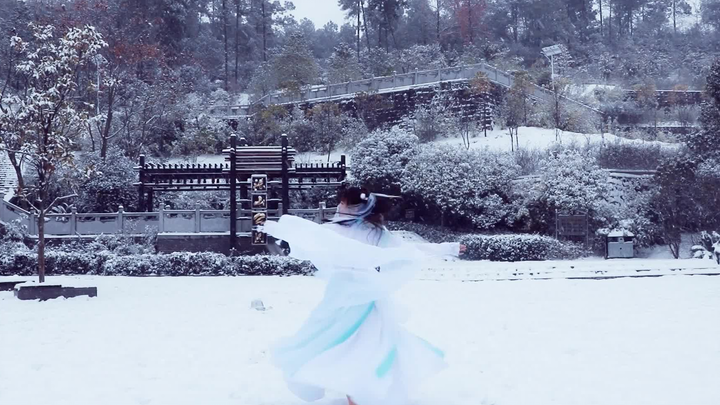 Gu Fengqian's "Beautiful Myth"