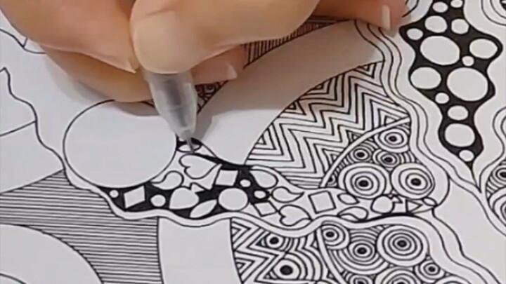 Zentangle - Pocker pattern 扑克形禅绕图 #zentangle #learntodraw #creativehealing #禅绕画 #疗愈绘画 #初学禅绕图