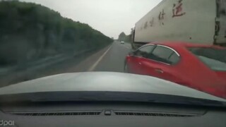 超车超到天堂去了