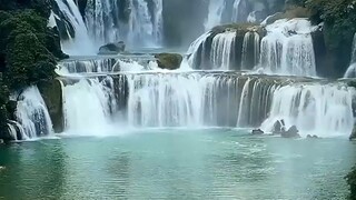 หมอ 100 คนยังปลุกพ่อซีอีโอไม่ได้ จนสาวขอทานสวดมนต์ให้(720P_