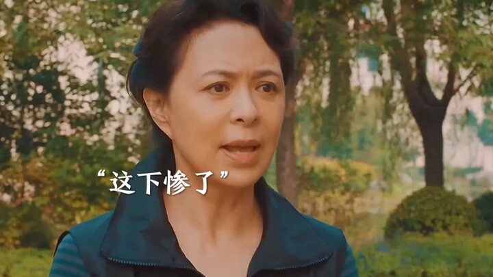 女人面试保姆时被老人虐待，不料仅用一招便将老人拿捏