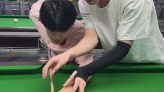 “เมื่อถูกหนุ่มหล่อไฮโซ F4 เล็งแล้ว น้ำเก๊กฮวยก็เข้าสู่โลกแห่งความจริง…”